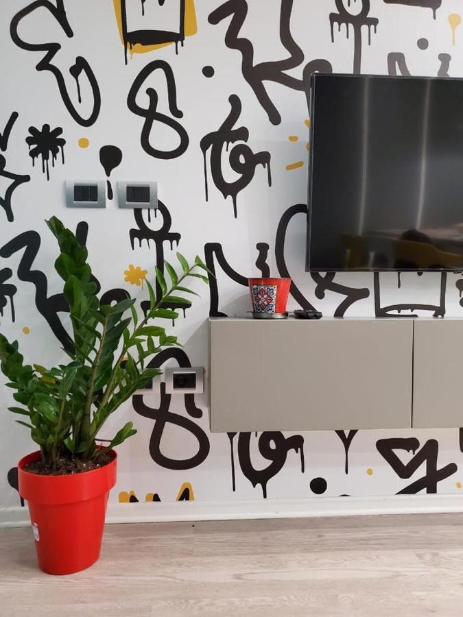 Helga'S Deluxe 3 Apartment Tiranë Luaran gambar