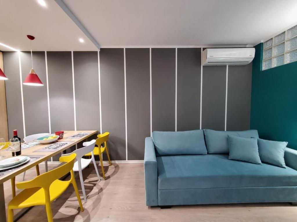 Helga'S Deluxe 3 Apartment Tiranë Luaran gambar