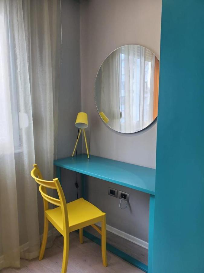 Helga'S Deluxe 3 Apartment Tiranë Luaran gambar