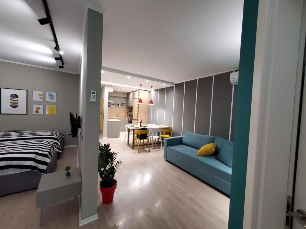 Helga'S Deluxe 3 Apartment Tiranë Luaran gambar